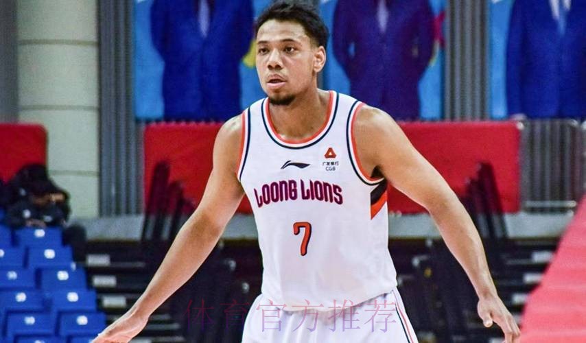 祝铭震全场出战14分钟,7中3得到9分1板1助攻 祝铭震全场出战14分钟,7中3得到9分1板1助攻