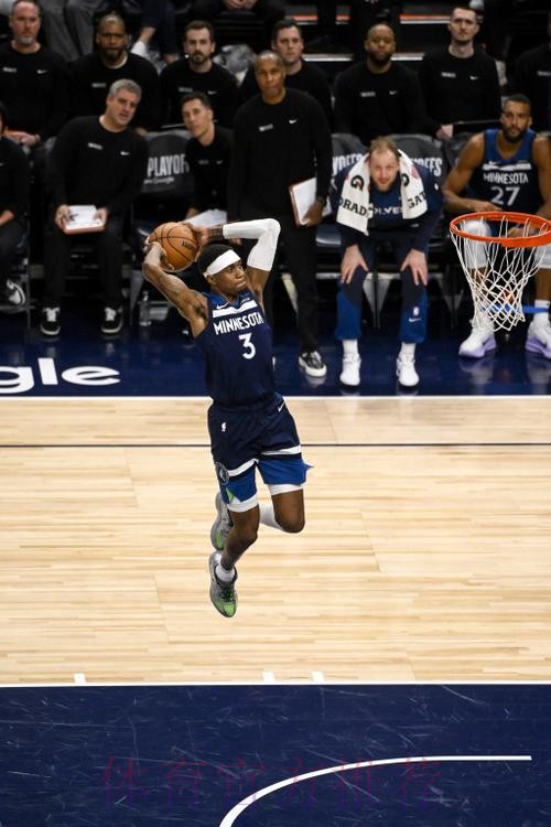 森林狼开局0-16&最多落后19分,最后2分钟反超并逆转取胜 森林狼开局0-16&最多落后19分,最后2分钟反超并逆转取胜