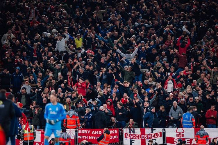 又一场3-0!英超54岁名帅力挽狂澜:7场4胜 带队双线狂奔 又一场3-0!英超54岁名帅力挽狂澜:7场4胜 带队双线狂奔